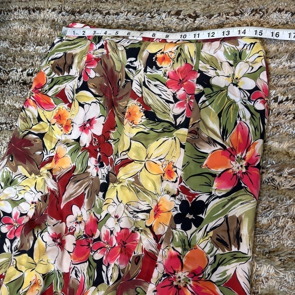 Talbots Vintage Silk MIDI Skirt size 12 Floral lined - Picture 7 of 12